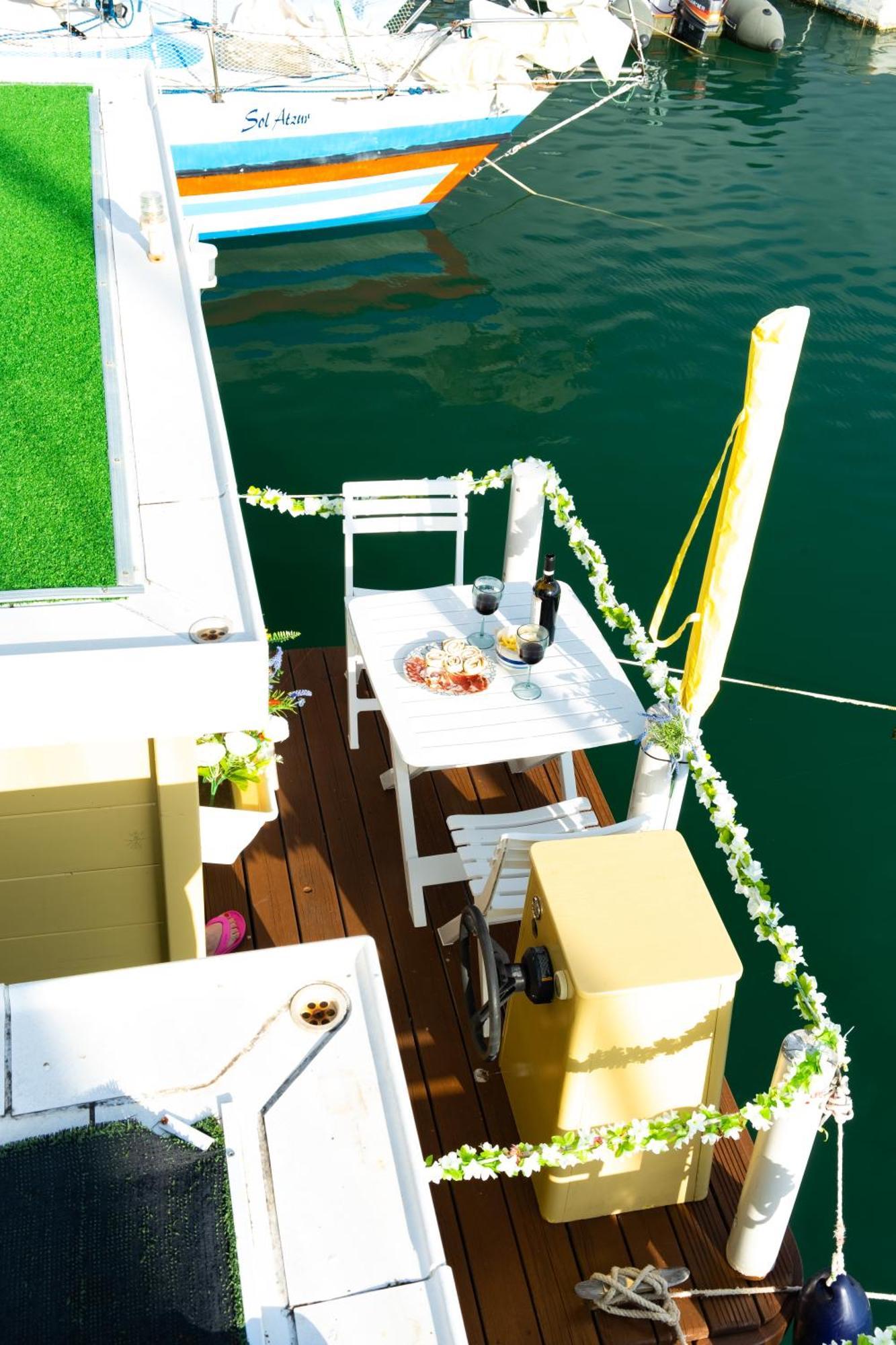 מלון אלגהרו Filipp'S House Boat מראה חיצוני תמונה
